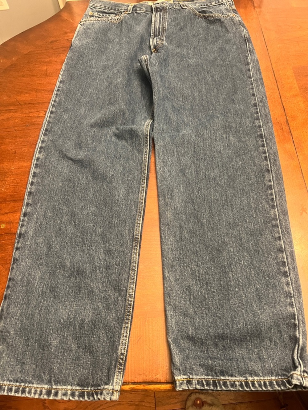 Levis 550